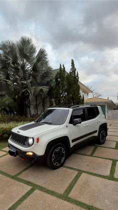 JEEP RENEGADE 2.0 16V TURBO DIESEL TRAILHAWK 4P 4X4 AUTOMÁTICO